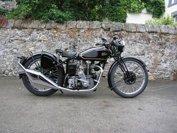 1938 Velocette KSS MkII side view 1