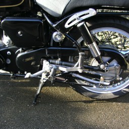 1967 Velocette Thruxton – VMT 525 side suspension view